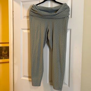 NIKE polka dot leggings